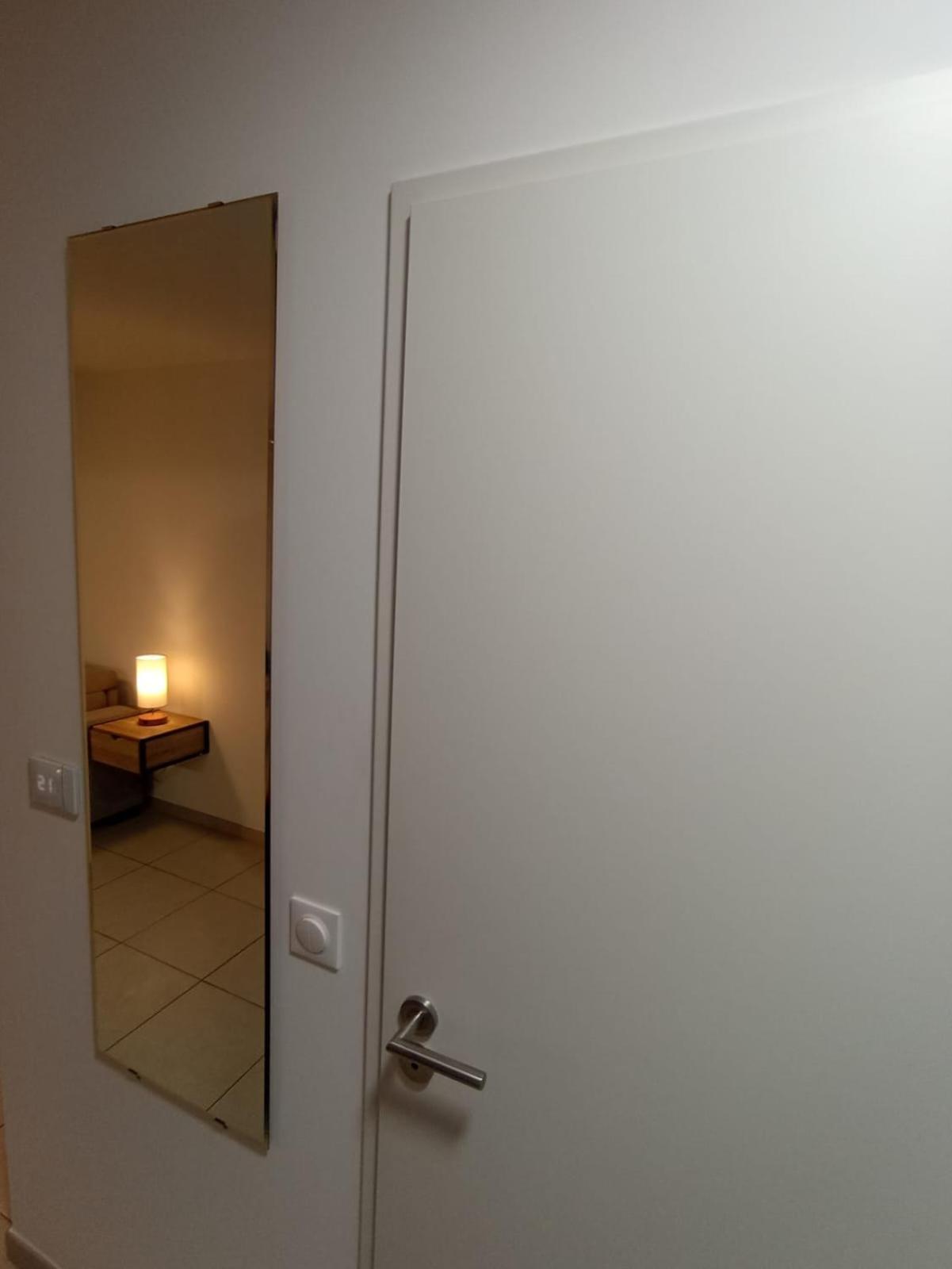 Studio Avec Parking Prive, Piscine Plage 300M Antibes Zewnętrze zdjęcie